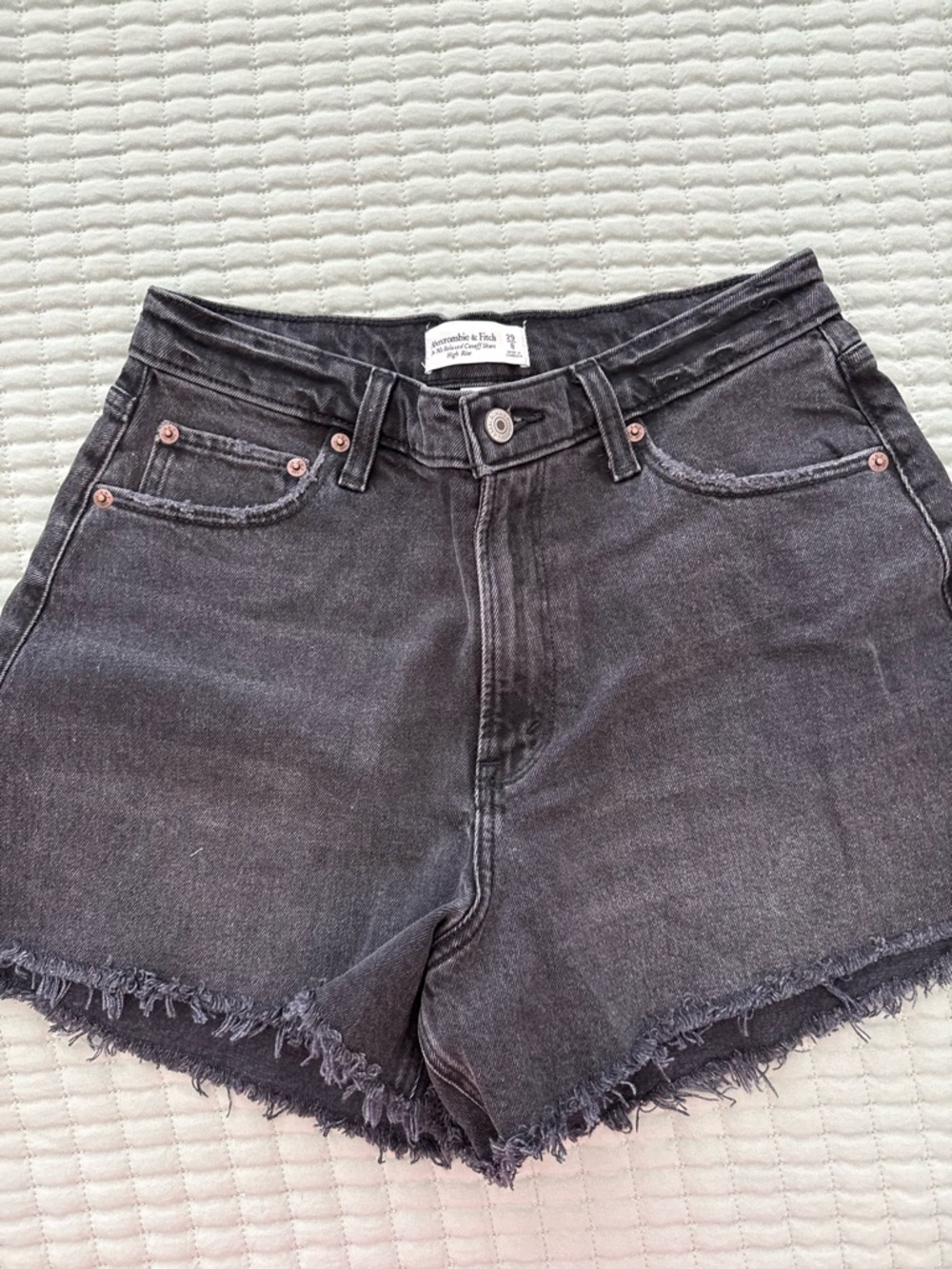abercrombie black curve love 90’s relaxed cutoff jean shorts